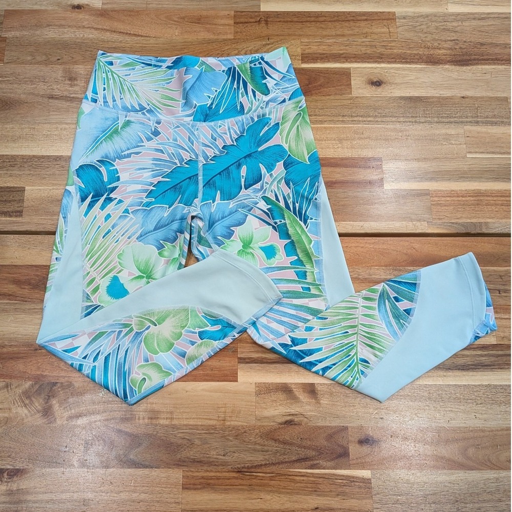 Nike Womens Leggings Medium Tropical Floral Dri-FIT Crop Yoga Athleisure Running